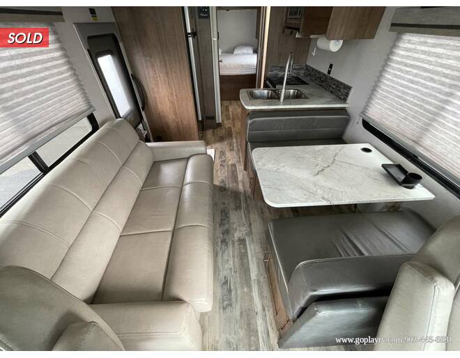 2020 Coachmen Pursuit Ford 27XPS Class A at Go Play RV and Marine STOCK# A16694 Photo 15