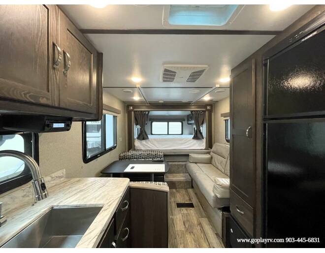 2019 Keystone Outback Ultra-Lite 210URS Travel Trailer at Go Play RV and Marine STOCK# 450238 Photo 7