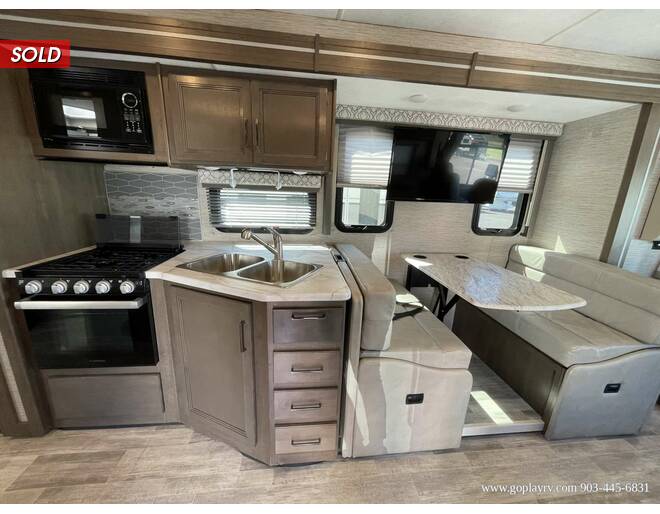 2022 Thor Freedom Traveler Ford F-53 A32 Class A at Go Play RV and Marine STOCK# a16738 Photo 20