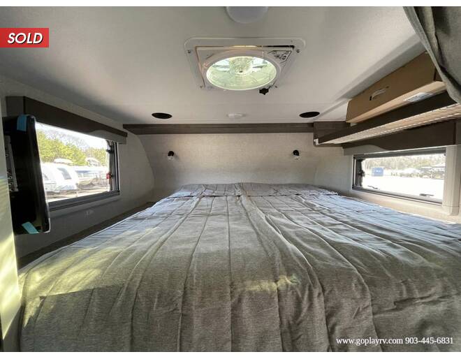 2024 Lance Short Bed 825 Truck Camper at Go Play RV and Marine STOCK# 180345 Photo 9