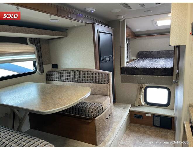 2016 Lance Long Bed 1172 Truck Camper at Go Play RV and Marine STOCK# 172373 Photo 16