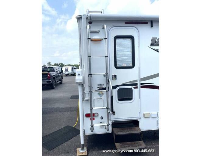 2016 Lance Short Bed 825 Truck Camper at Go Play RV and Marine STOCK# 172132 Photo 41